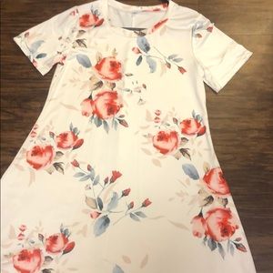 Floral short sleeve dress